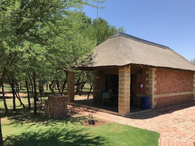 Weltevreden Game Lodge Bloemfontein Buitenkant foto